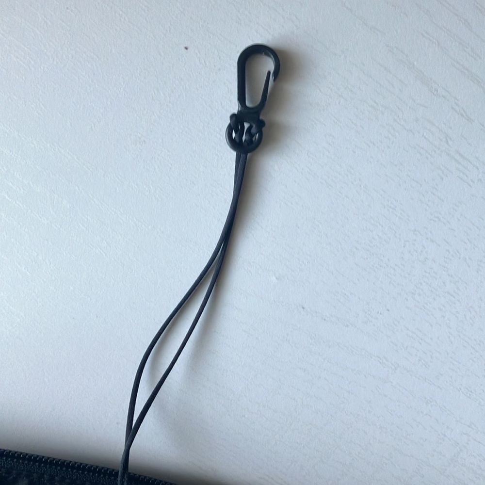 Lululemon Patch Logo Crossbody - Picture 12 of 16